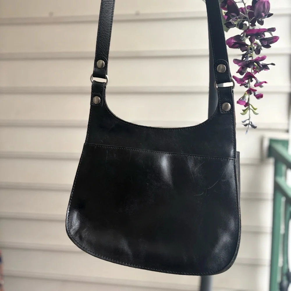 Patricia Nash London Leather Saddle Bag | Heritage Collection | Suede Interior - Picture 5 of 16